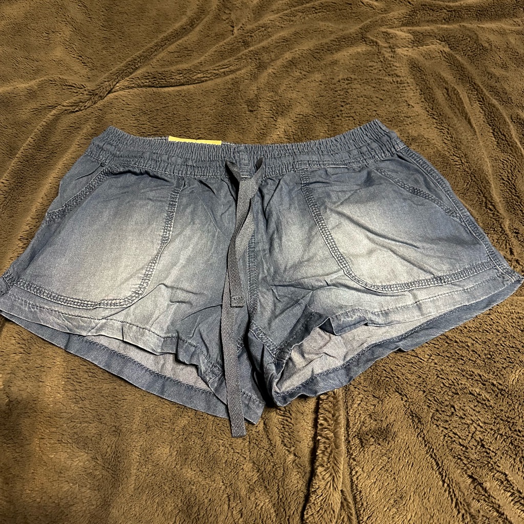Altar’d State Summer/Beach/Pool Super Lightweight Drawstring Shorts